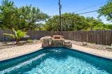 913 Redwood - Photo 31