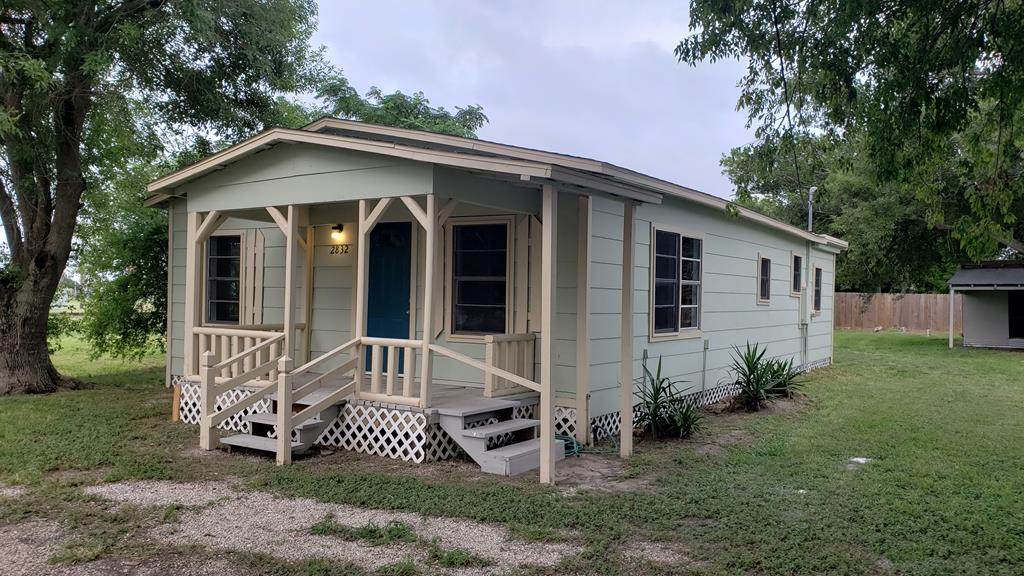 2832 Holman Ave - Photo 1
