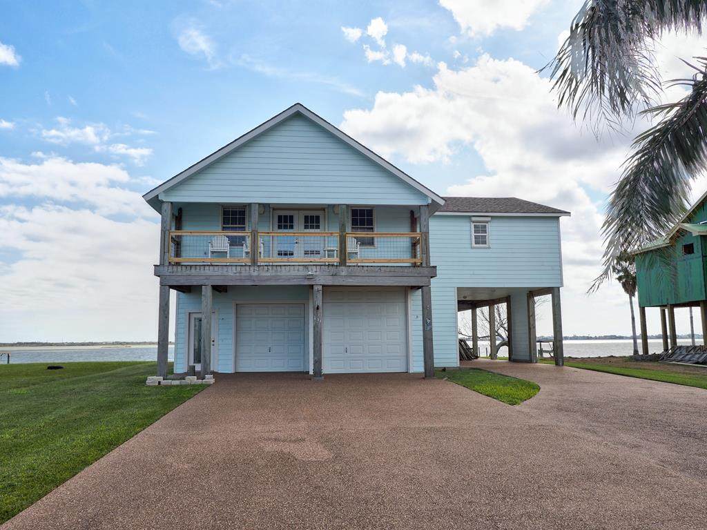 131 Copano Ridge Rd - Photo 1