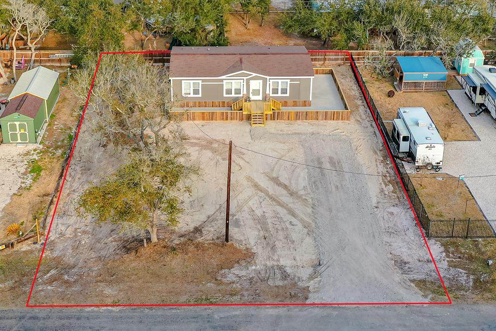 1020 N Fuqua St - Photo 1