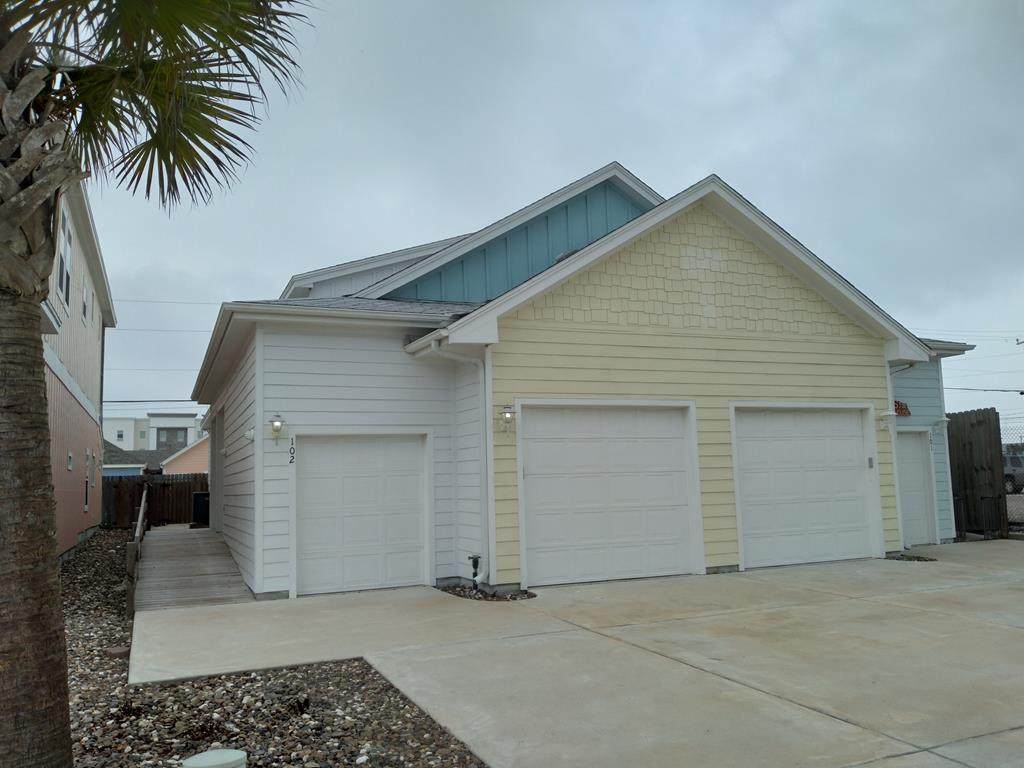 152 Paradise Pointe Drive # 102 - Photo 1