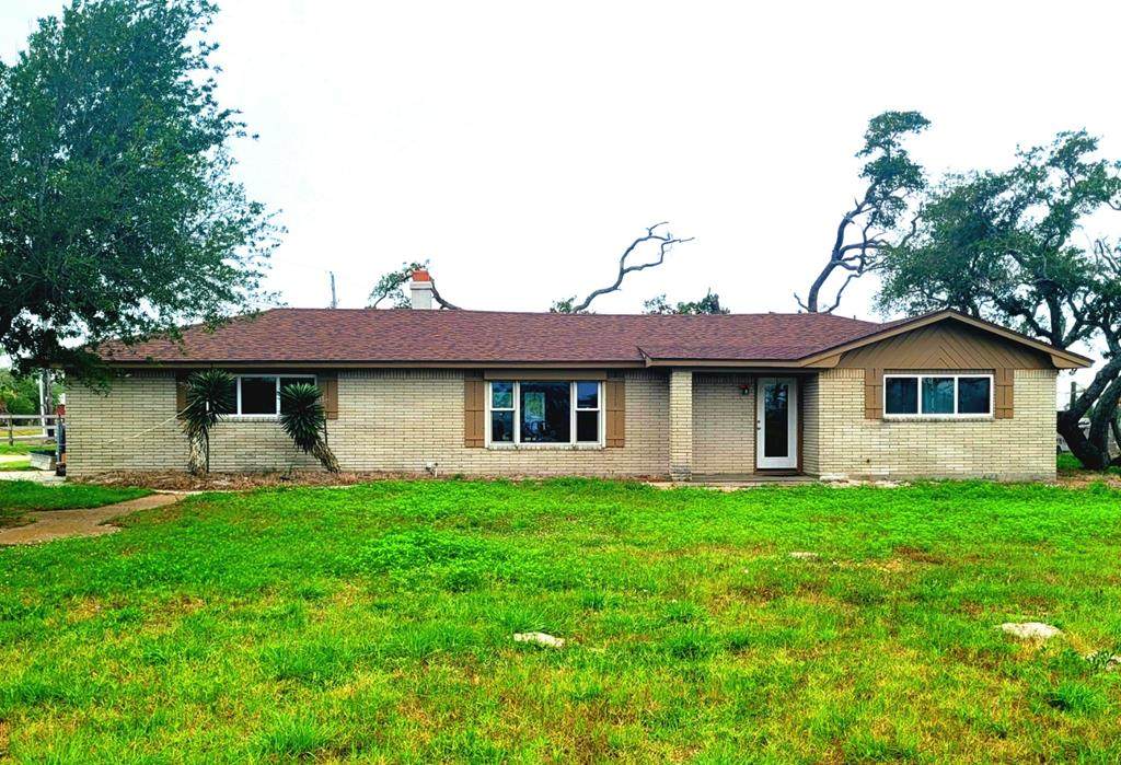 220 Club Lake Drive - Photo 1