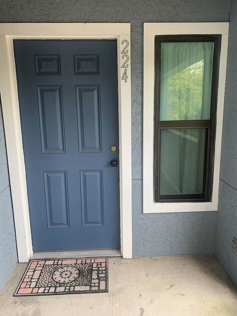209 Forest Hills #224 - Photo 1