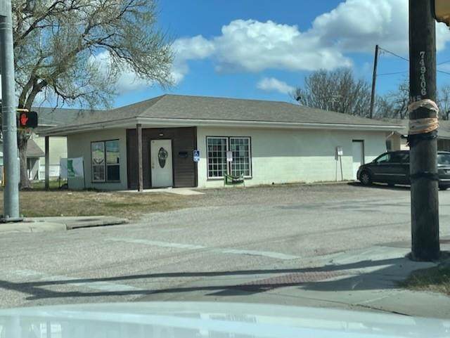 502 Alamo - Photo 1