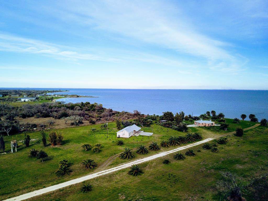 515 - 517 Fm 2040 - Photo 1