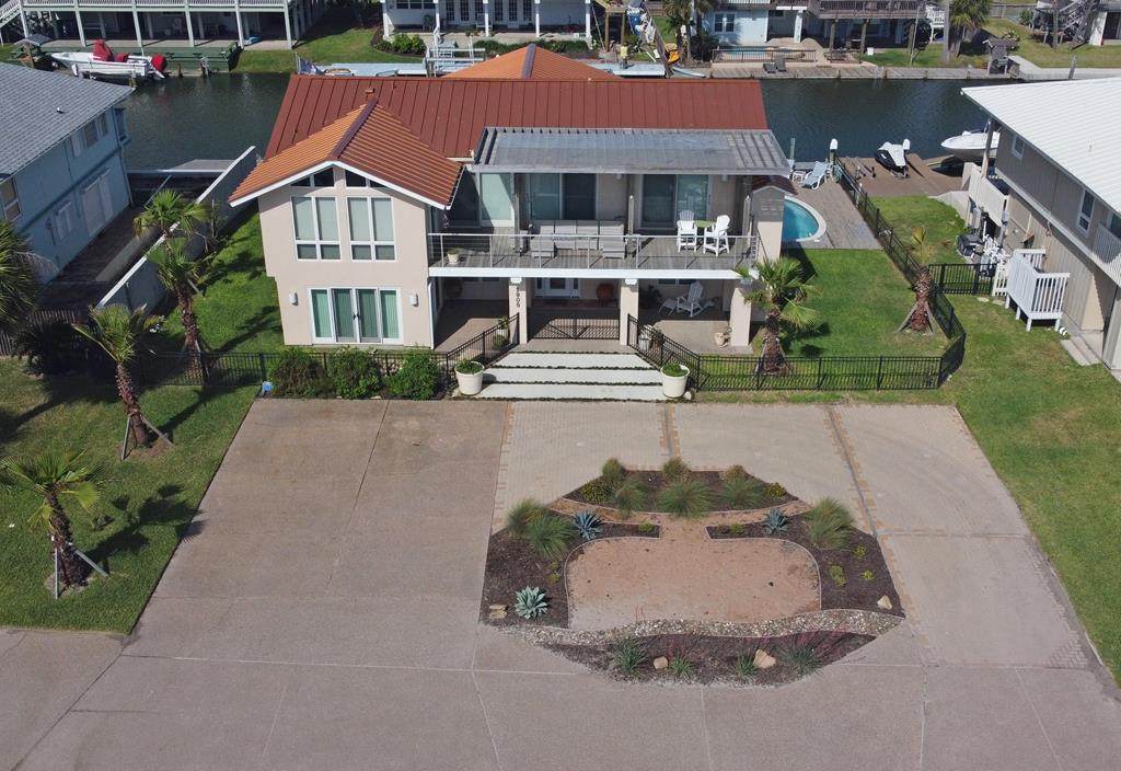 1905 Bay Shore Dr - Photo 1