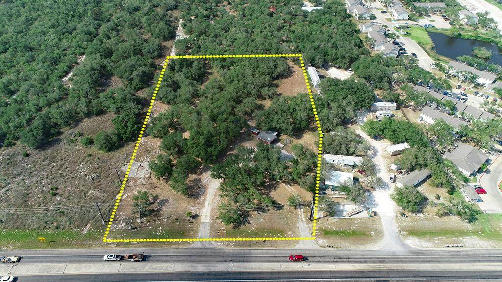 2321 & 2401 Fm 3036 - Photo 1
