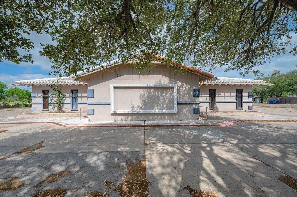 4061 Hwy 35 N - Photo 1