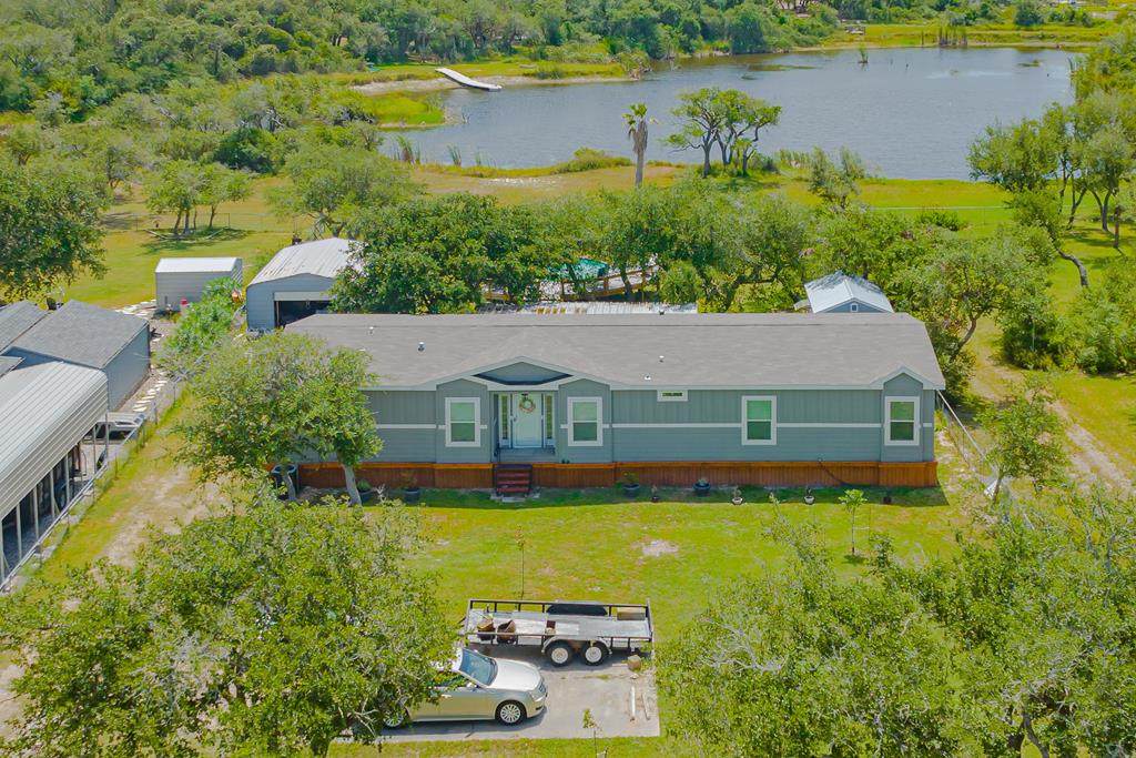 822 Stanley - Photo 1