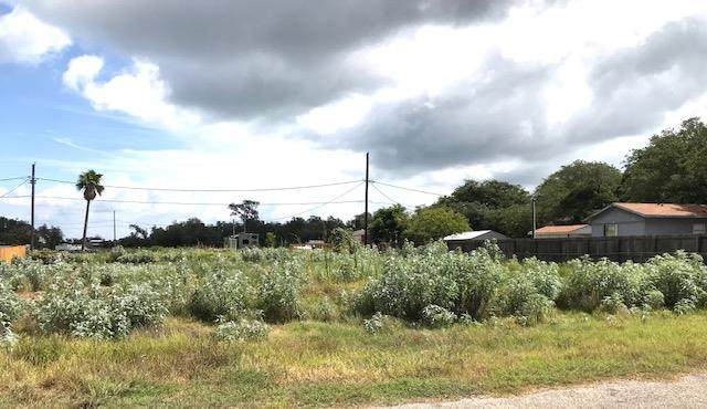 313 & 315 Copano Heights Blvd - Photo 1