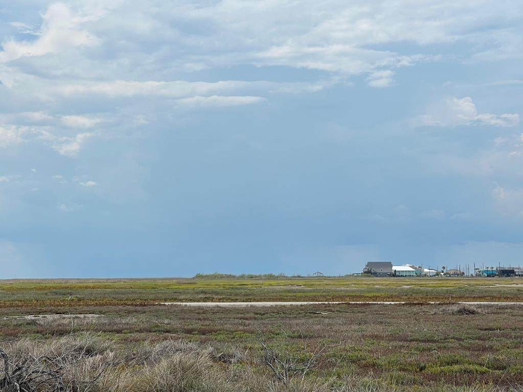 64 Bayview Loop - Photo 1