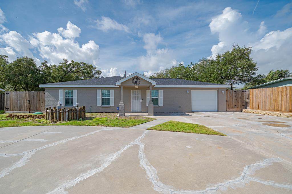 1121 Terrace - Photo 1