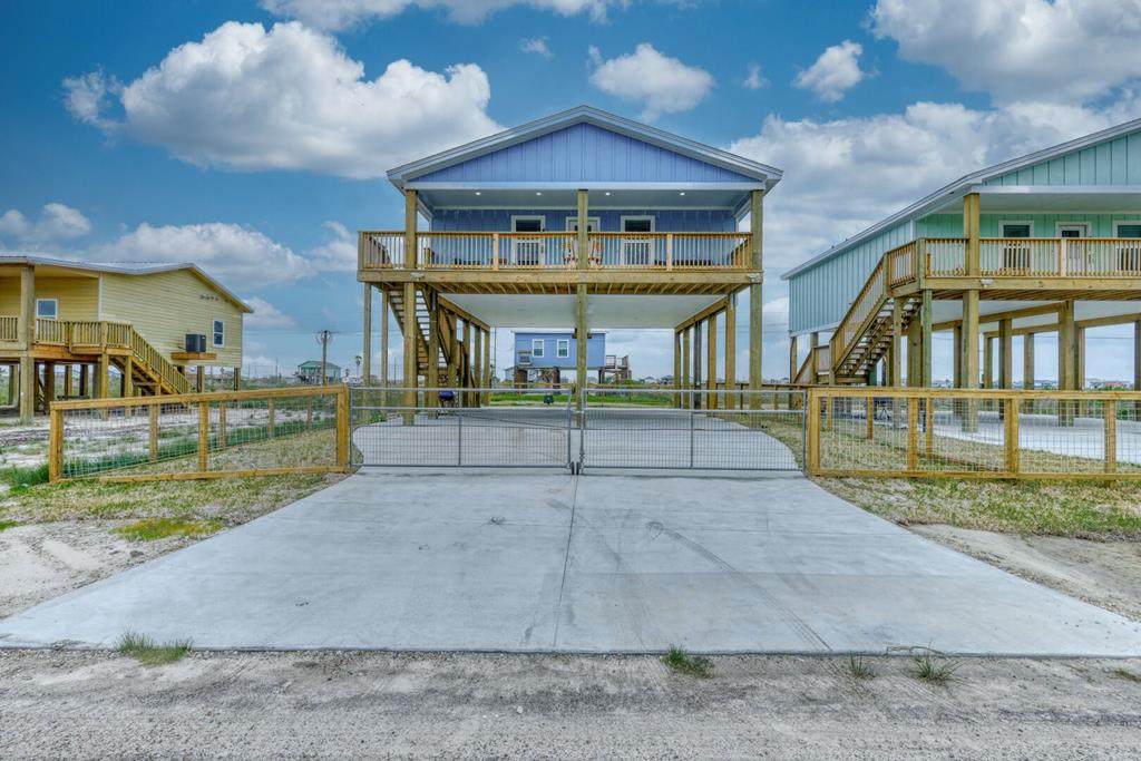 371 Misty Oaks Ln - Photo 1