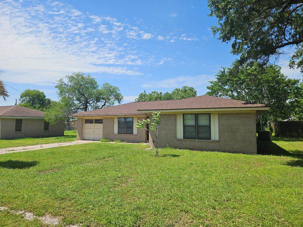 909 Johnson - Photo 1