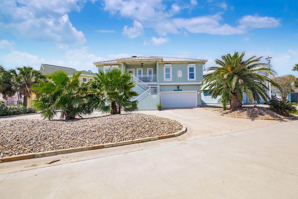 104 Bay Harbor - Photo 1