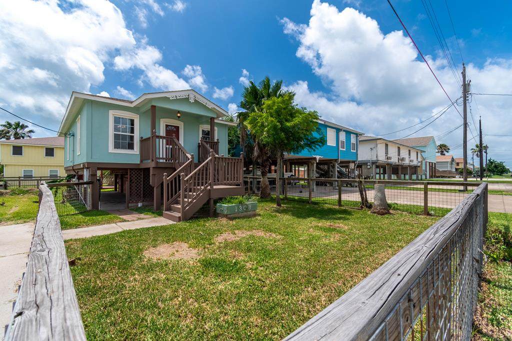 1308 S Live Oak - Photo 1