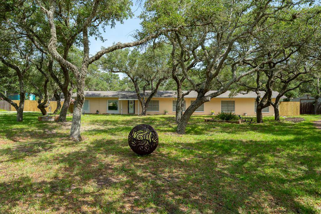 1901 Fm 3036 - Photo 1