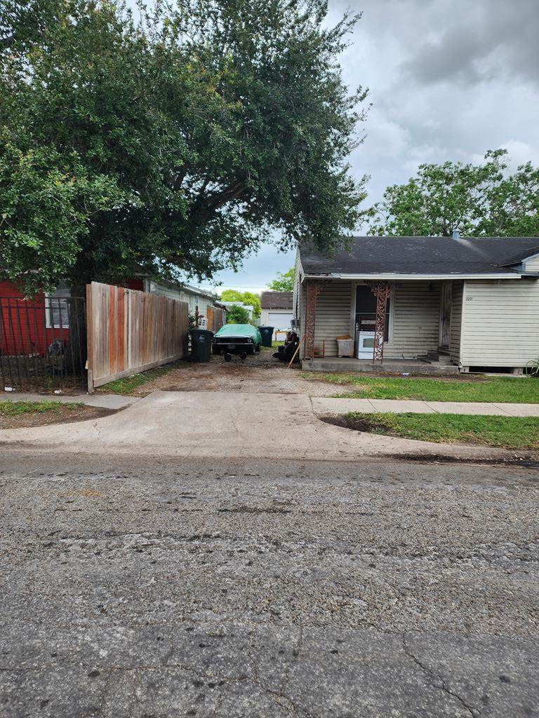 3022 Carver Drive - Photo 1