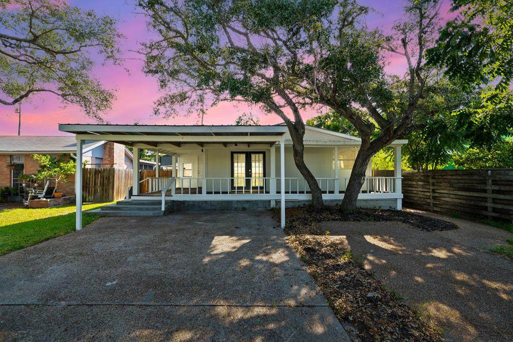 314 Seventh St - Photo 1