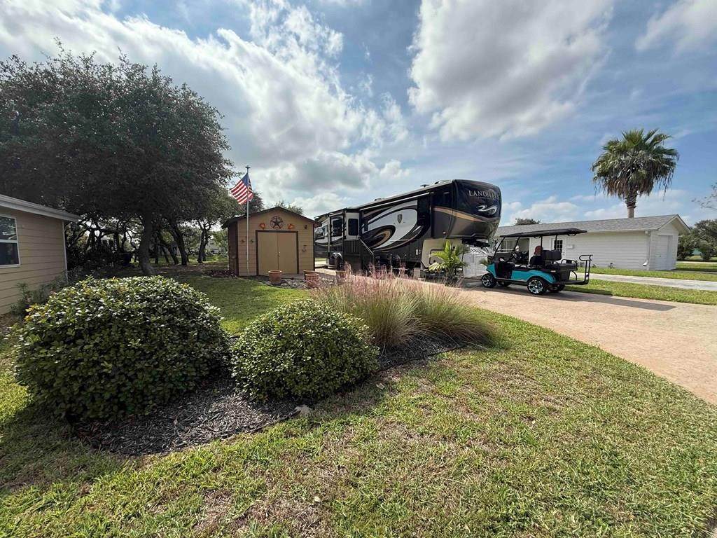 107 Augusta Circle - Photo 1