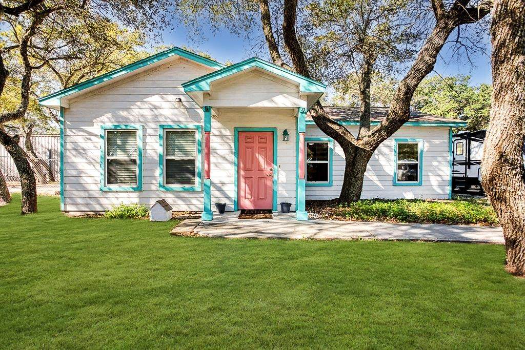 409 Eleventh - Photo 1