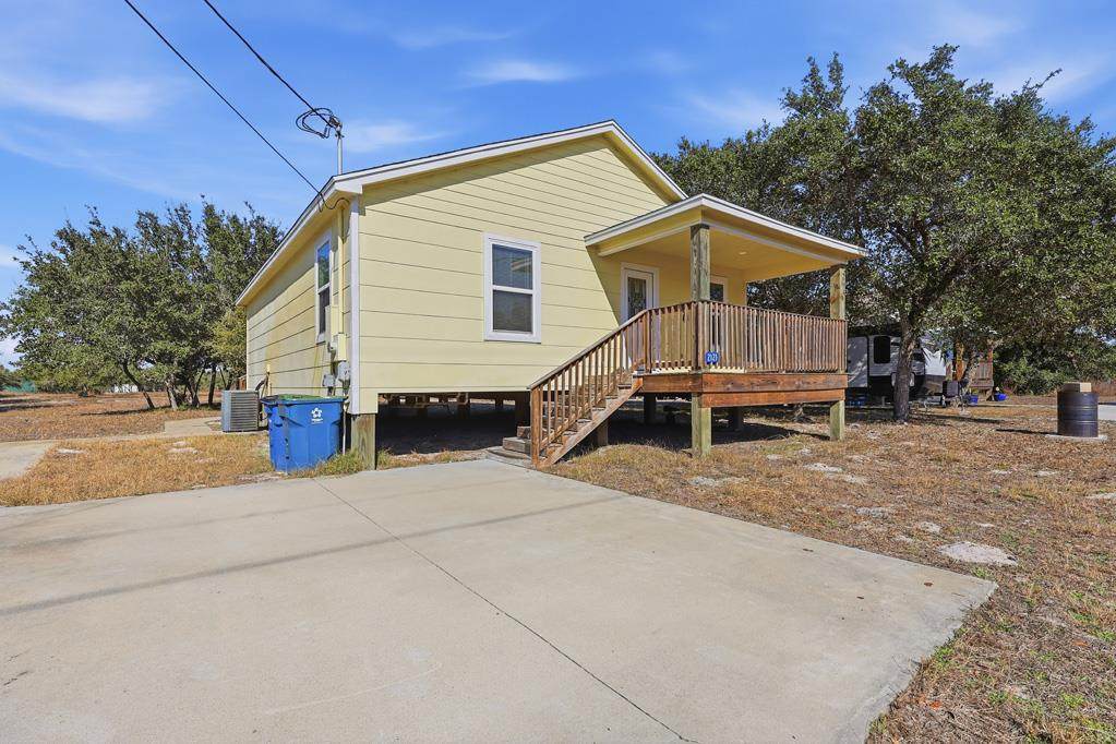 2121 Lone Star Rd - Photo 1