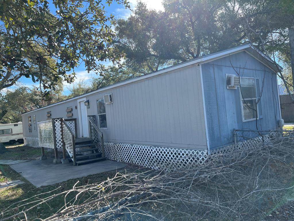 518 Doughty - Photo 1