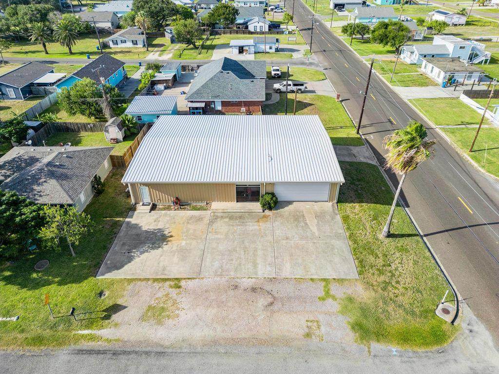 724 Rowan St - Photo 1