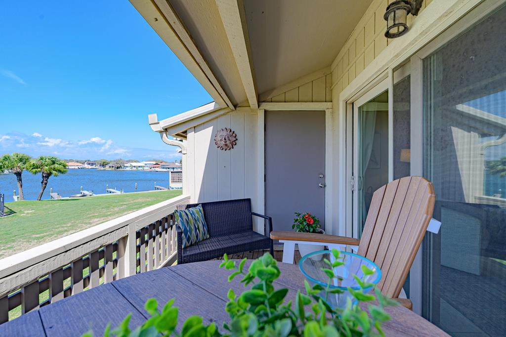 2511 Bayhouse - Photo 1
