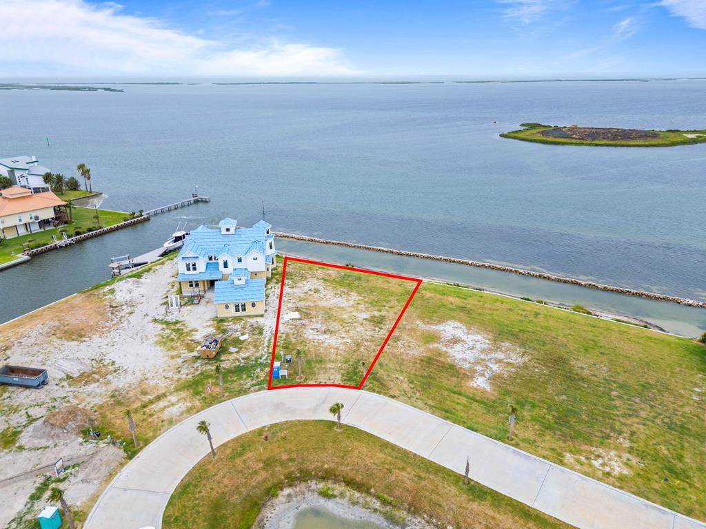 1006 Isle Dr - Photo 1