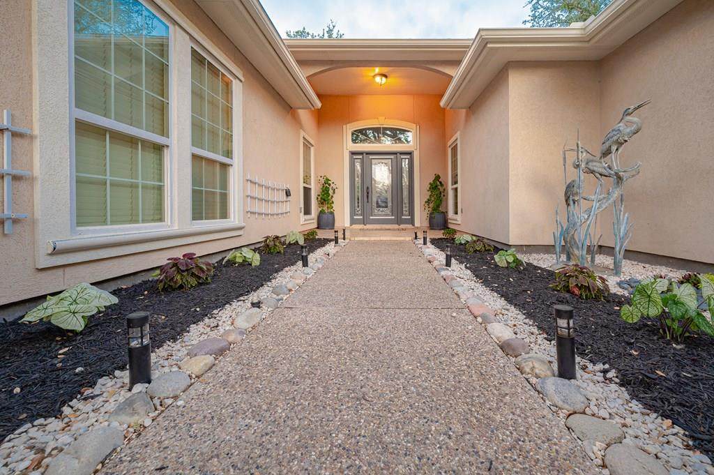 436 Augusta Dr, - Photo 1