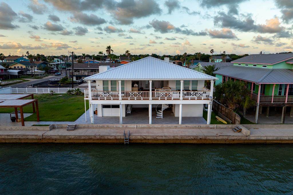 204 Bayshore Dr. - Photo 1