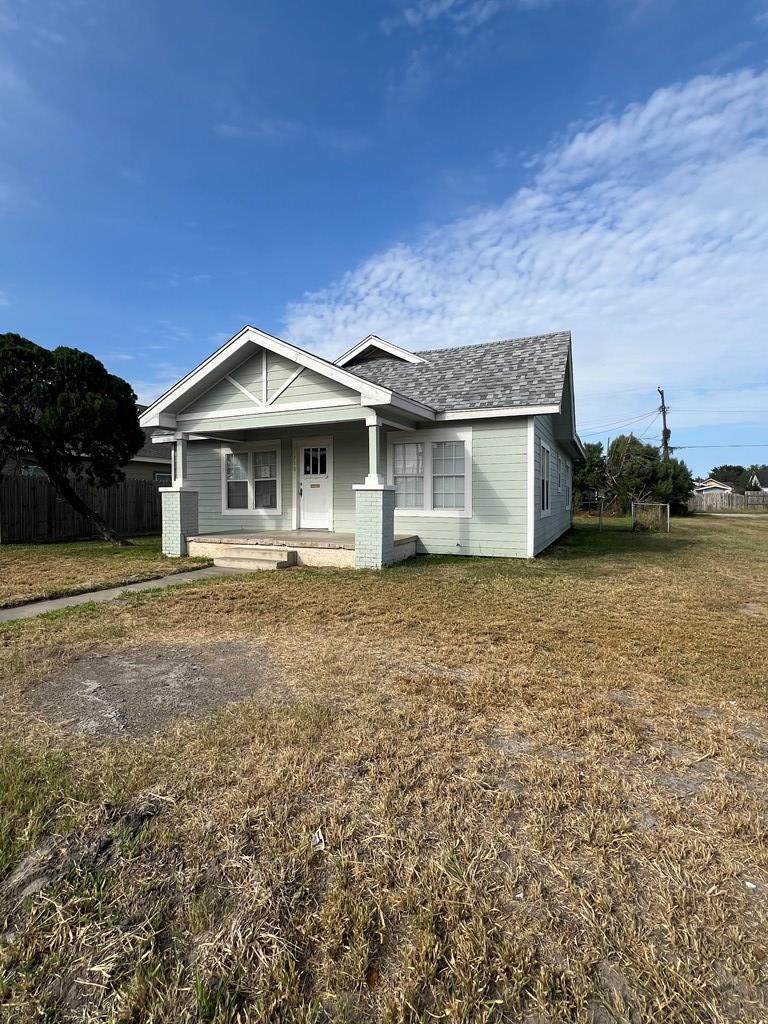 710 King Ave - Photo 1