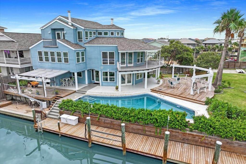 217 Port Saint Claire - Photo 1