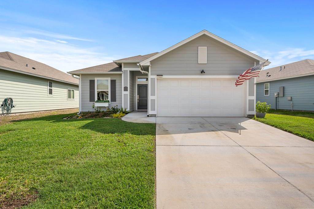 1962 Lighthouse Lakes Ln. - Photo 1