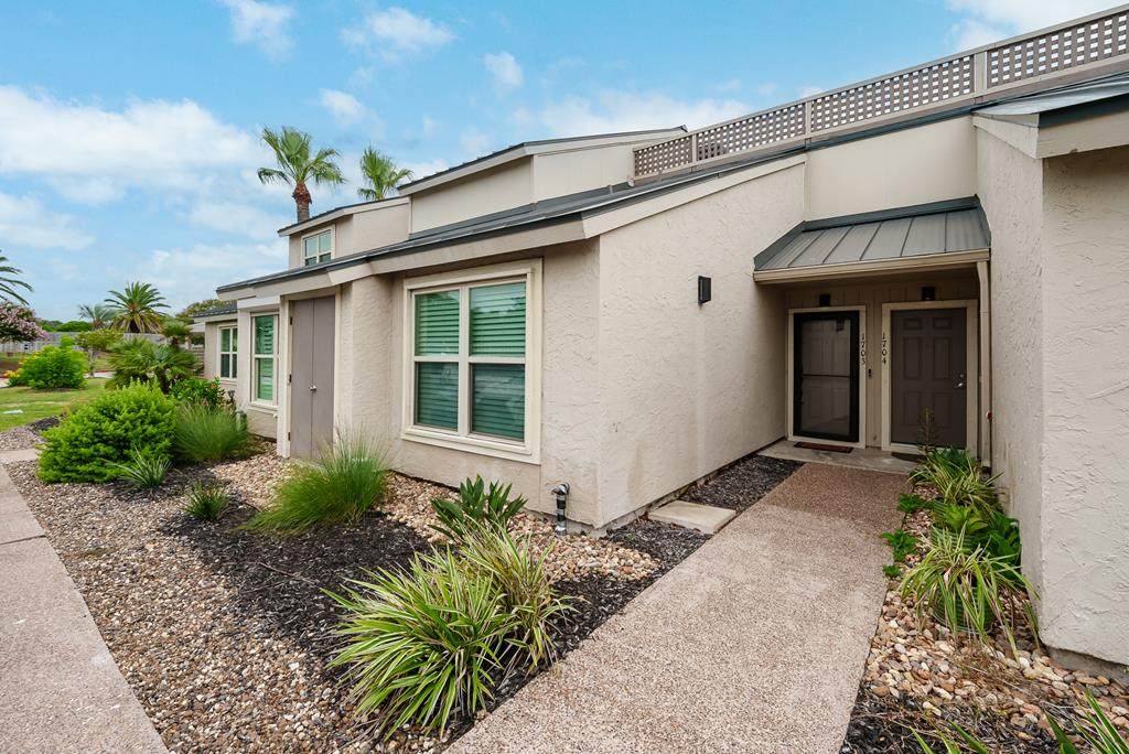 1703 Bayhouse - Photo 1