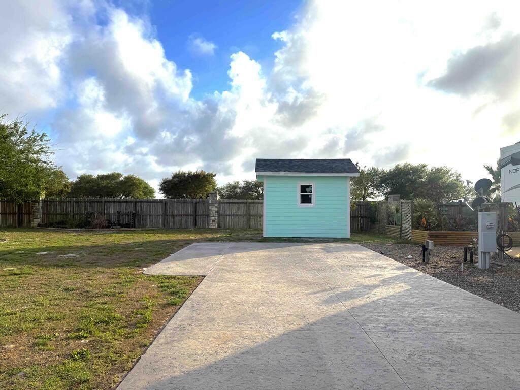 63 Augusta Circle - Photo 1