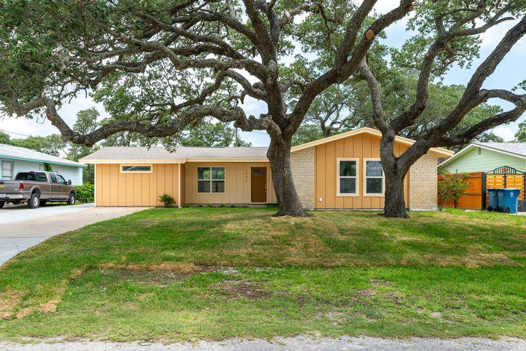 1906 Cochran - Photo 1