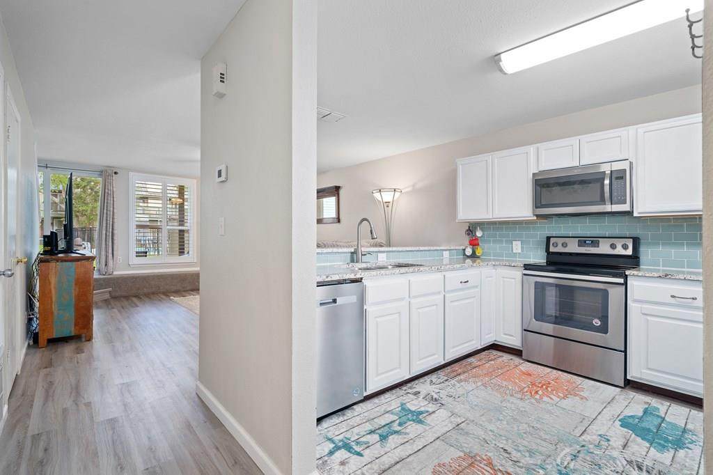 302 St Andrews C103 - Photo 1
