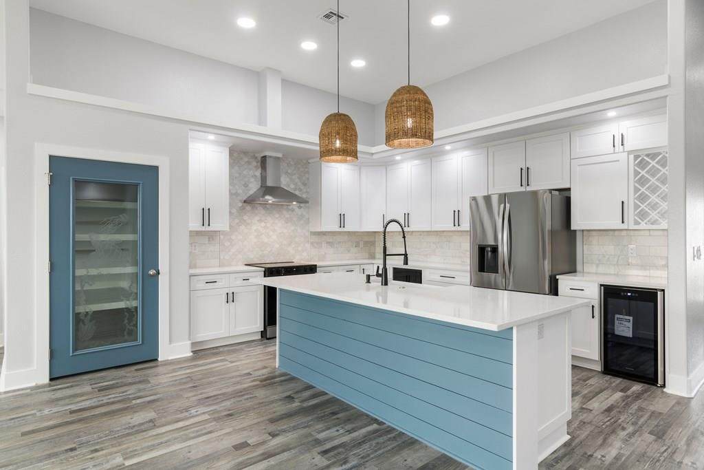 161 Shoalwater Way - Photo 1