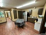 1010 Zanderson Ave - Photo 7
