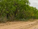6 Fm 1581 - Photo 18