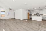 820 Windflower - Photo 3