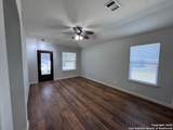 1002 Birdsong Ln - Photo 5