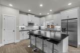 1680 Lakeview Dr - Photo 15