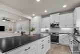 1680 Lakeview Dr - Photo 18