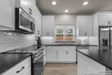 1680 Lakeview Dr - Photo 19
