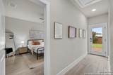 1680 Lakeview Dr - Photo 23