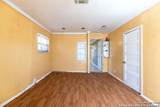 13934 N I-35 - Photo 12