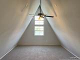 1076 Eastview - Photo 19